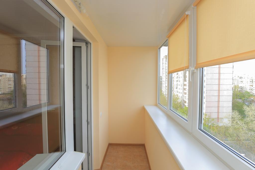 Apartment On Obolonskiy Prospect 12 Kiev Exterior foto