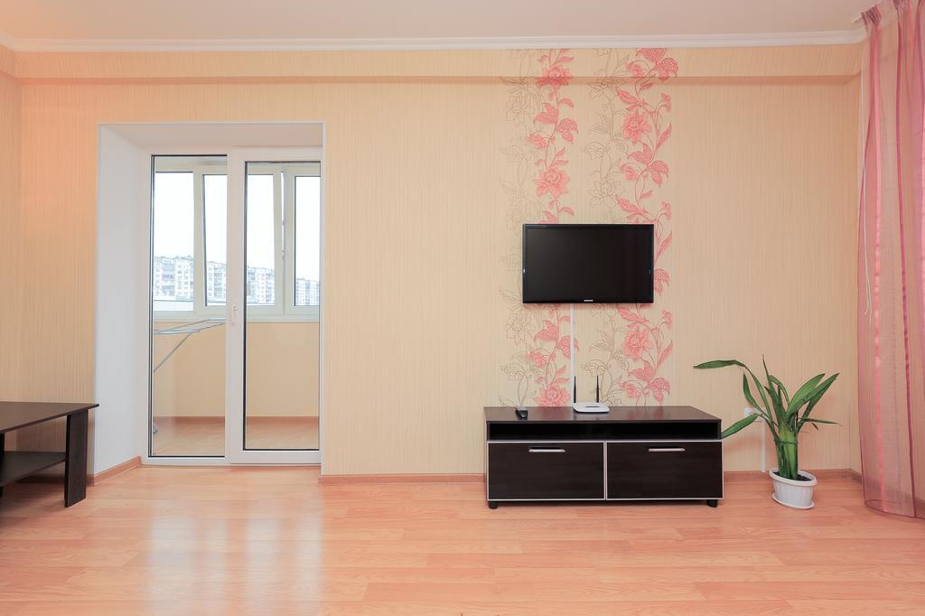 Apartment On Obolonskiy Prospect 12 Kiev Exterior foto